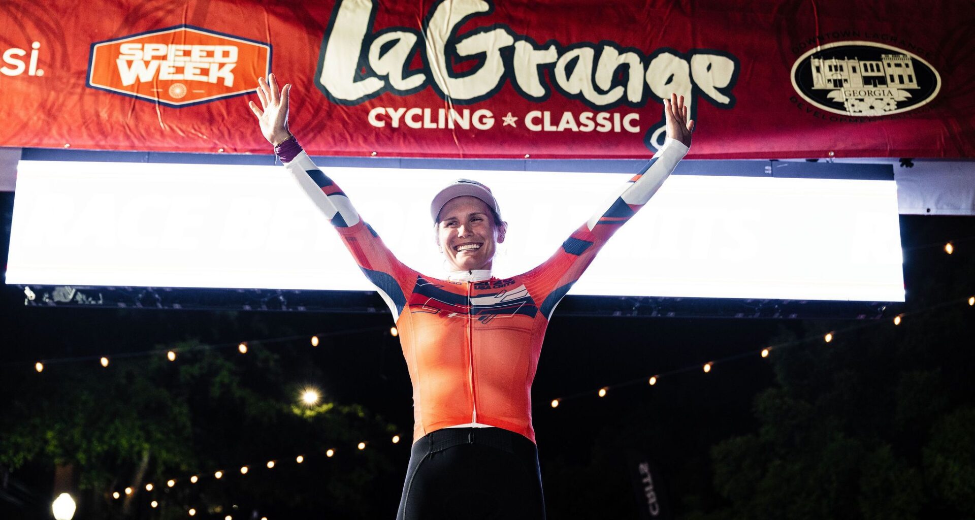 USA CRITS: Liza Ray destroys women's field at LaGrange Classic for series lead while Marcos Mendez earns second win in three races