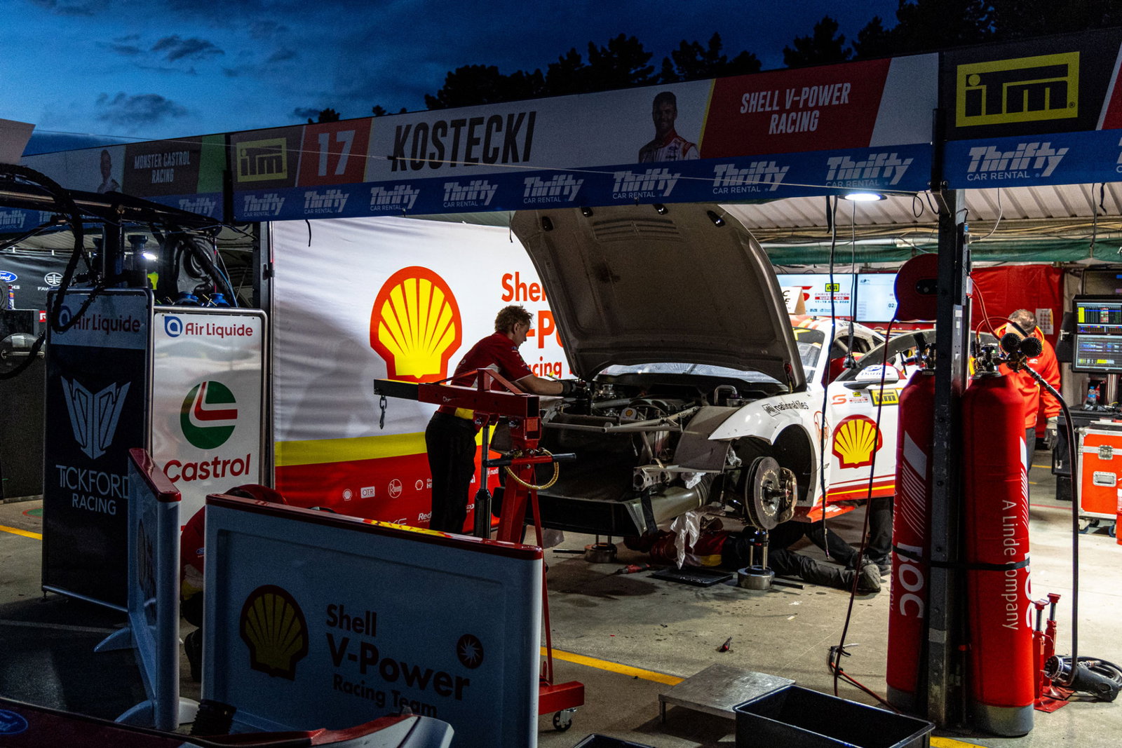Engine change for overheating Kostecki Mustang
