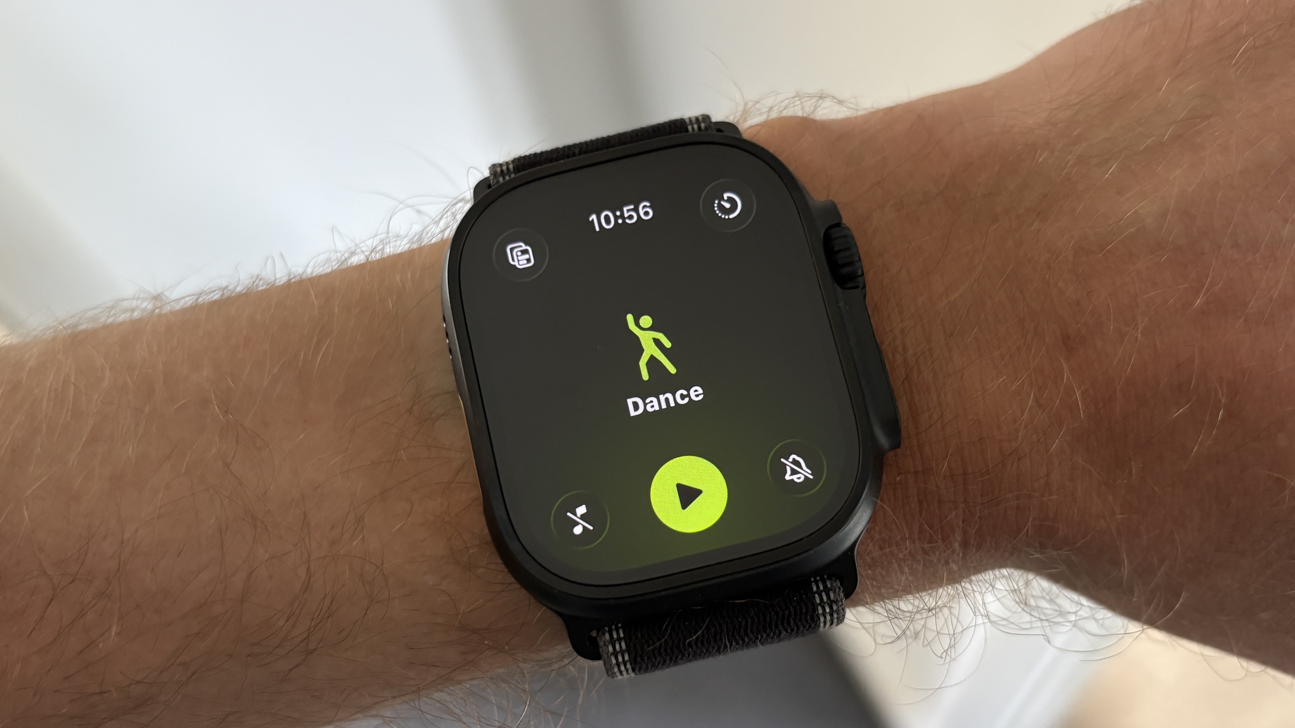 Apple Watch Ultra 3 Dance Workout