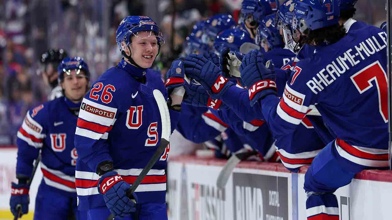 Max Plante wins Hobey Baker as top men's college hockey player