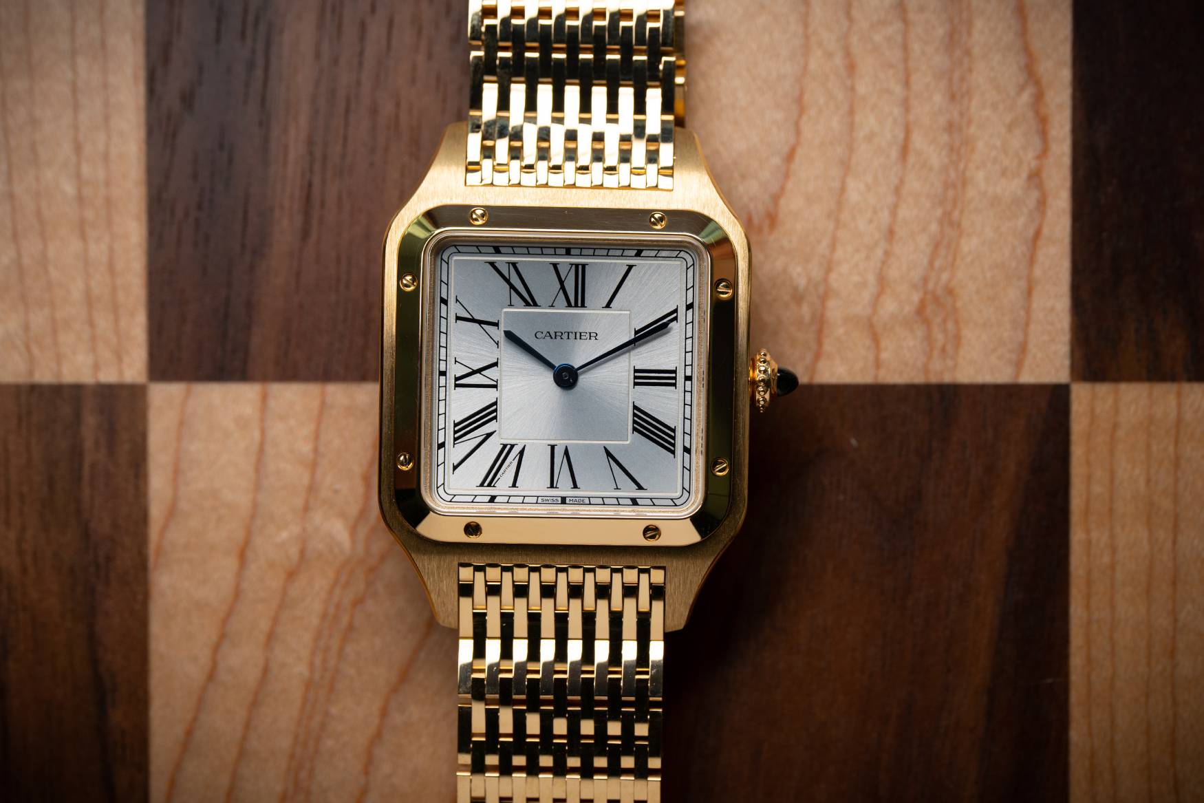 Cartier Santos Dumont Gold Silver dial close up