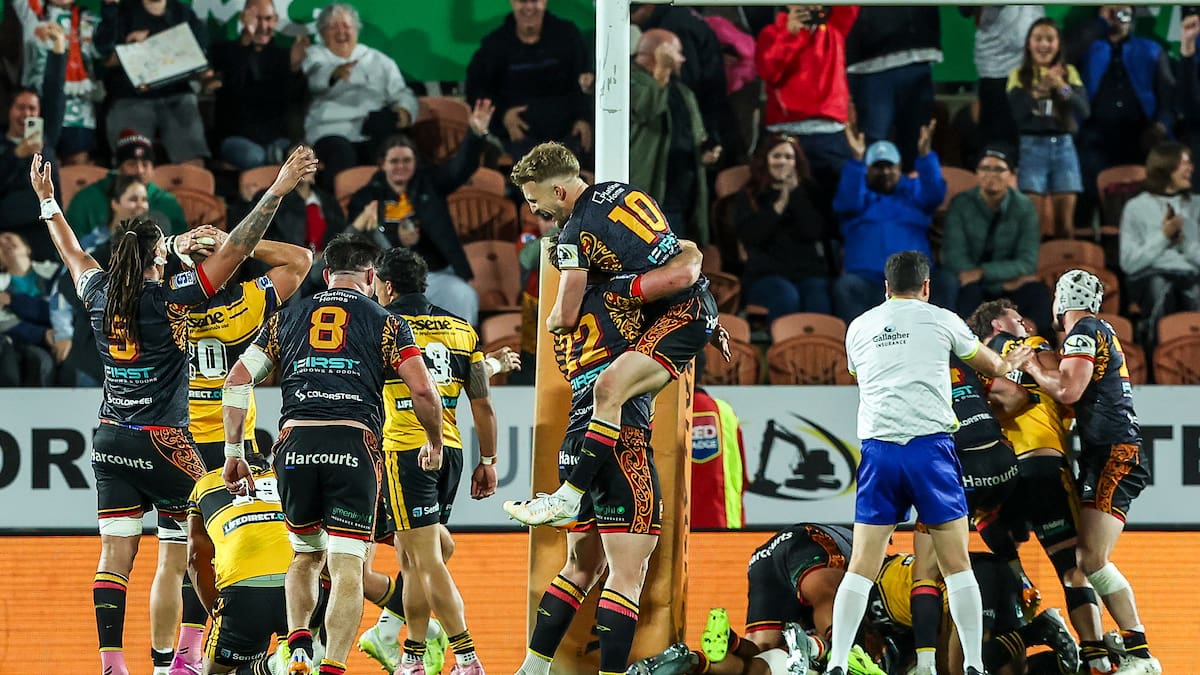 Phil Gifford: All Blacks veterans prove a point to Dave Rennie in Super Rugby’s best round yet