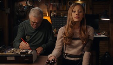 Robert De Niro and Ariana Grande in the 'Focker In-Law' trailer