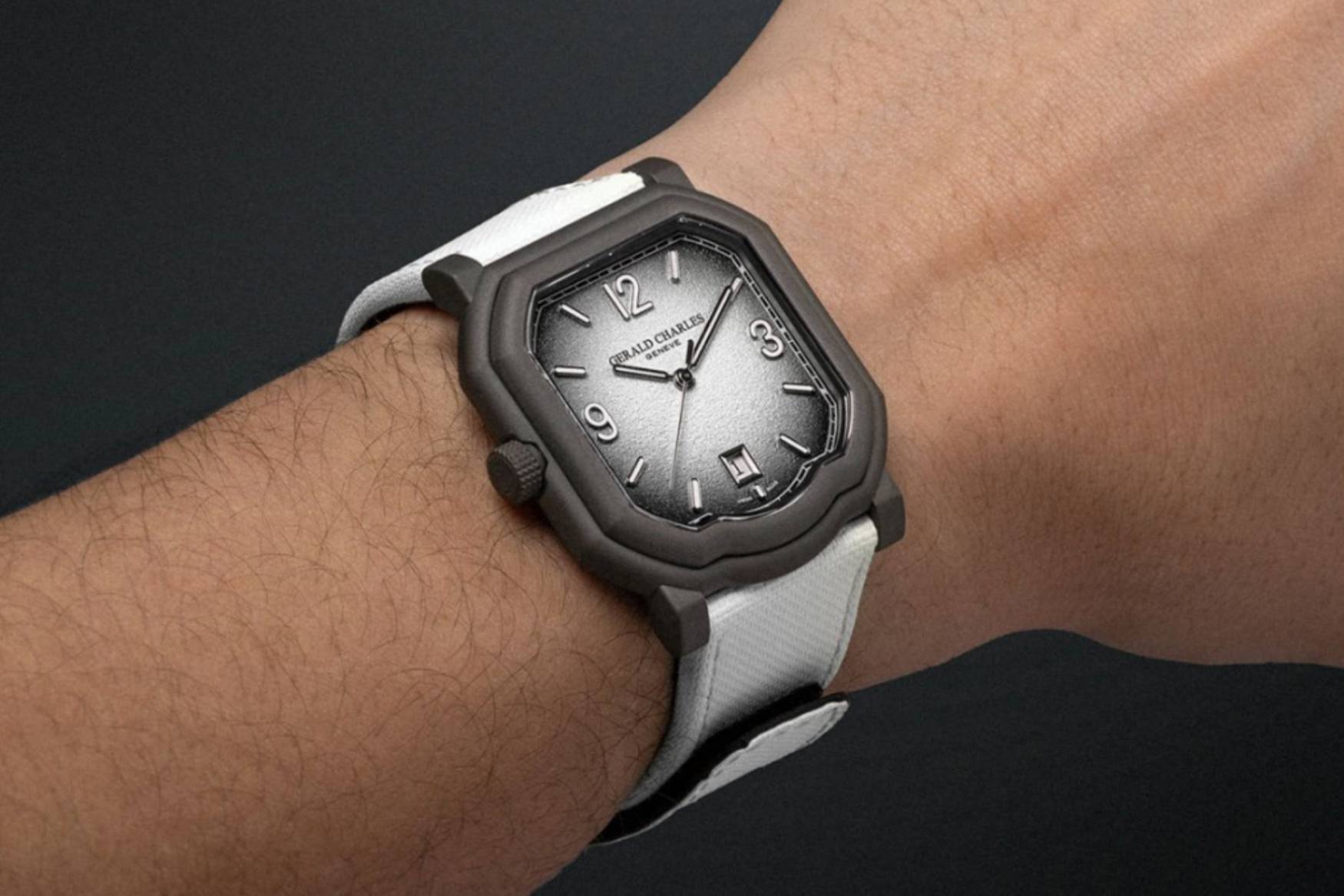 Gerald Charles Maestro Sport Tennis White wrist shot