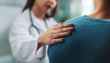 When to stop asking the internet to diagnose you and see a health care provider