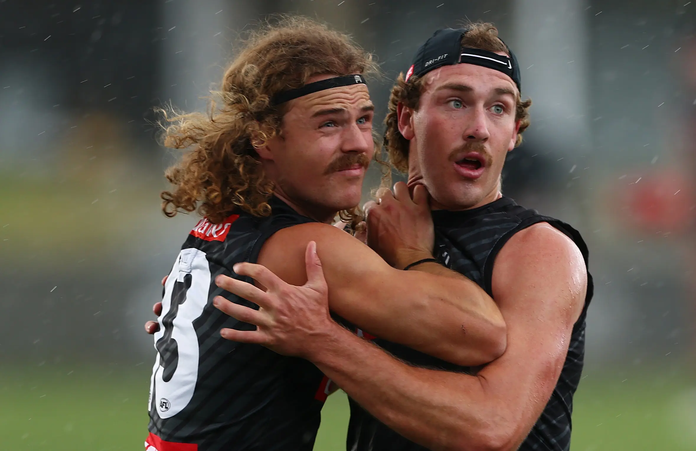 MELBOURNE, AUSTRALIA - DECEMBER 01: Harry DeMattia and Angus Anderson of the Magpies compete during a Collingwood Magpies training session at Olympic Park on December 01, 2025 in Melbourne, Australia. (Photo by Daniel Pockett/Getty Images)