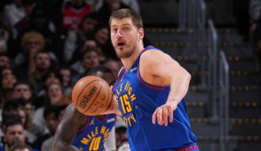 Nikola Jokić nails 66-foot shot en route to 5th straight triple-double