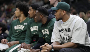 Bucks’ Giannis Antetokounmpo sidelined with hyperextended knee and bone bruise