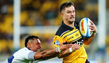 Callum Harkin stars as Hurricanes run away with dominant win over Blues