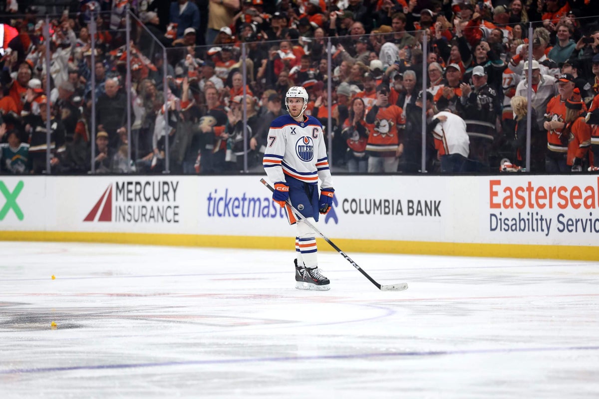 NHL playoffs Concern-o-Meter: Favored Oilers, Lightning on the brink of elimination