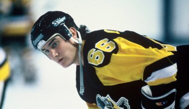 The best season a player from each NHL team had while missing the playoffs
