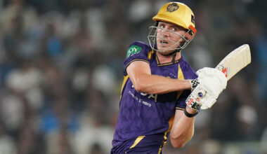 Green finds form but can't lift Kolkata from mire