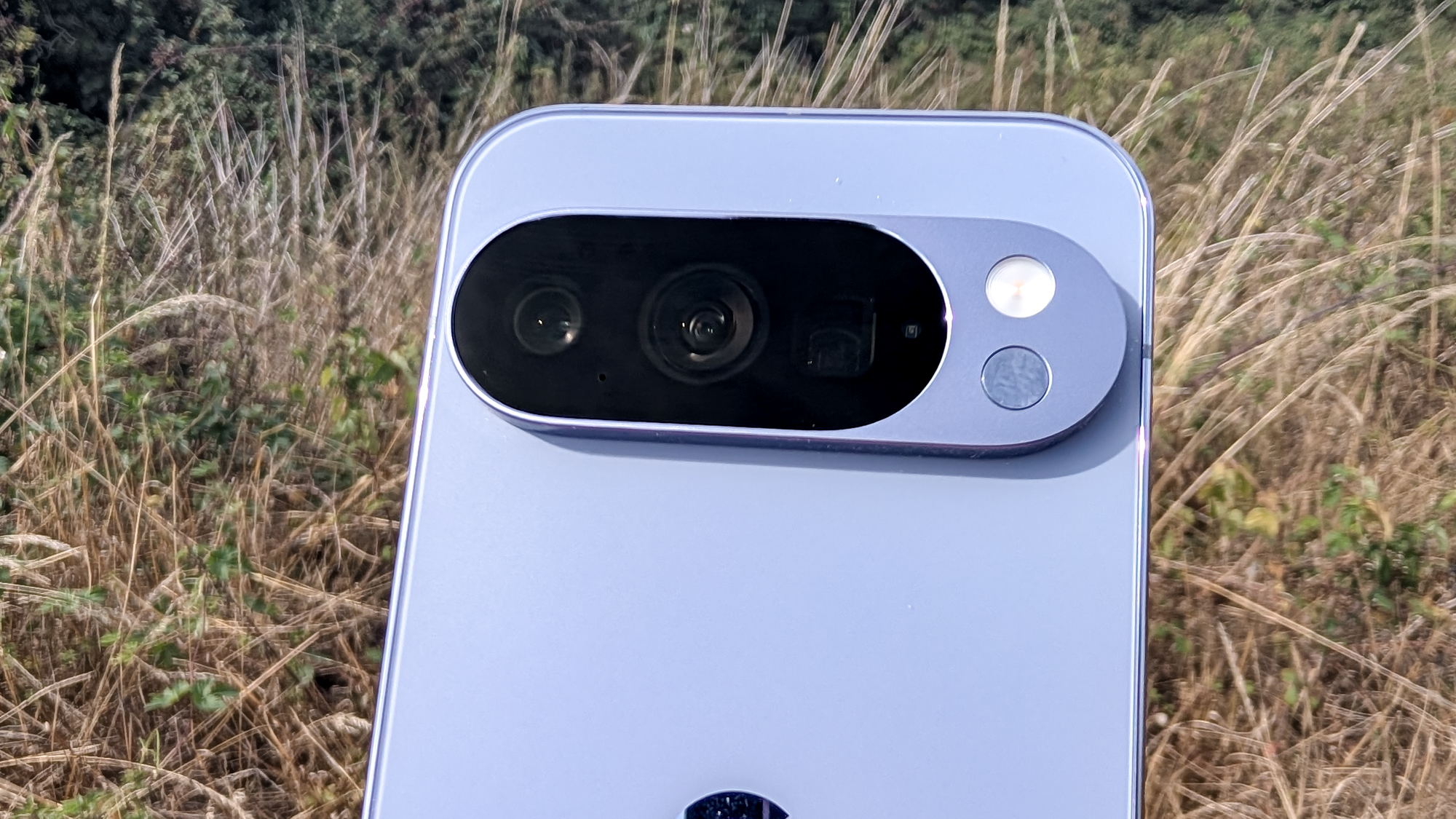 Google Pixel 10 pro moonstone review images