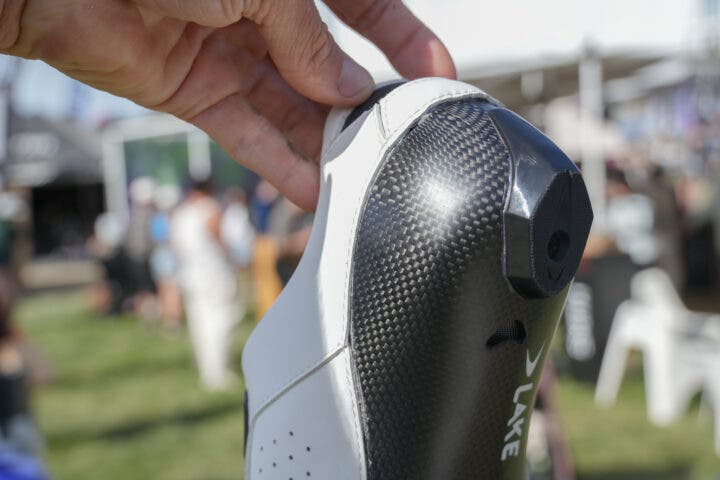 Lake shoe heel cup