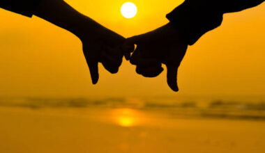 Why drink water before a kiss? A smooch can damage your gut today, brain later - The South First