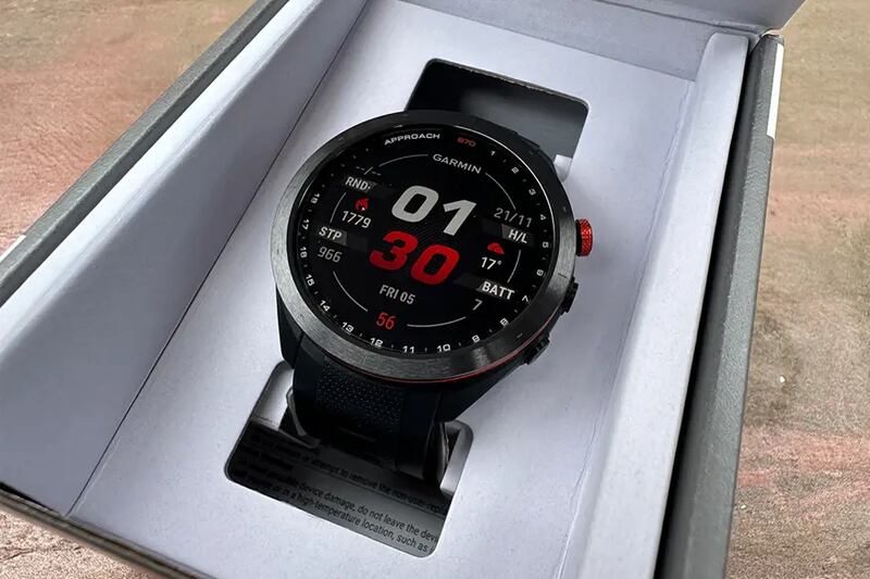 Garmin Approach S70