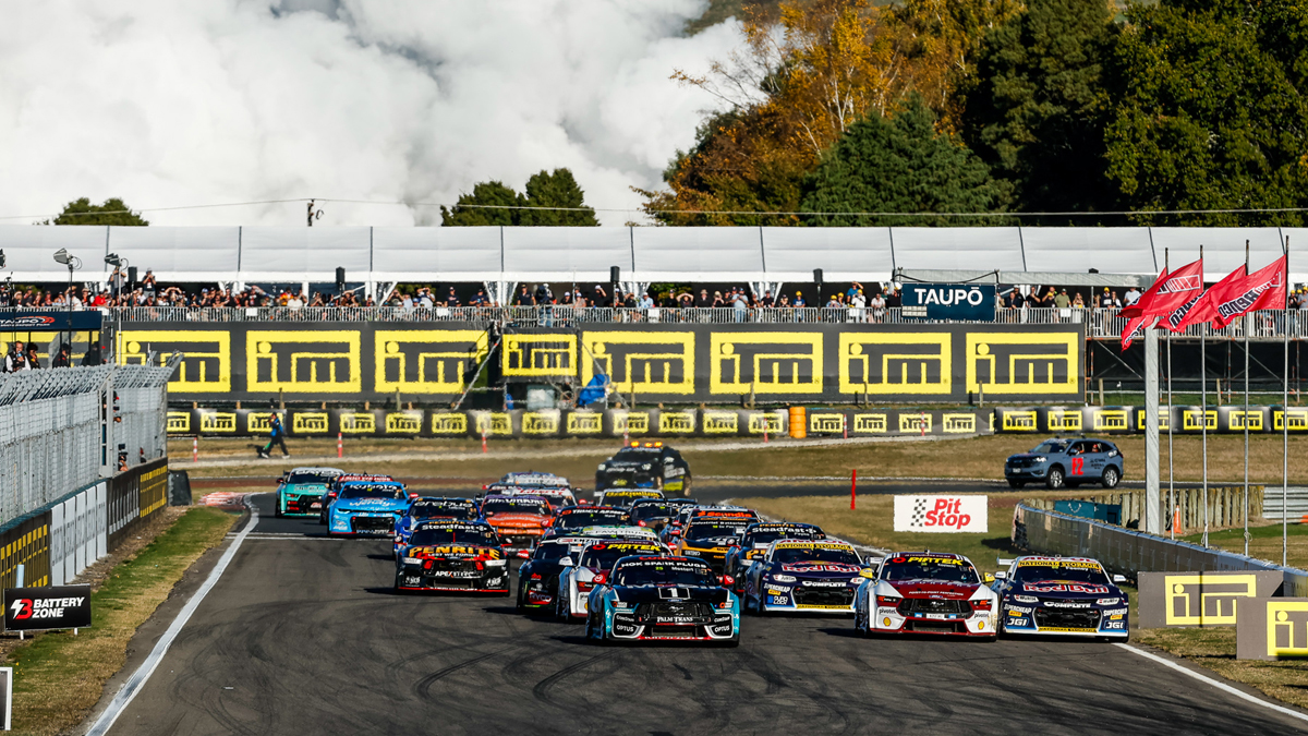 Taupō circuit smoke, where does it come from? What is it?