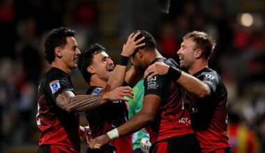 Super Rugby Pacific playoffs picture: Hurricanes lead race after Easter round - Phil Gifford opinion