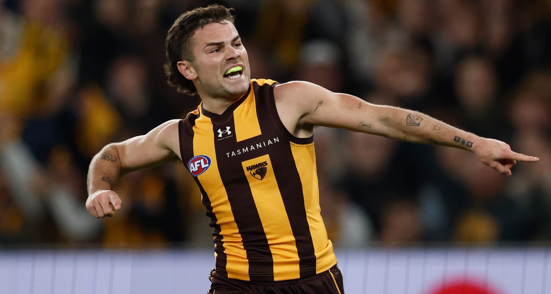 Wizard magic helps Hawks survive Power surge in cracking finish