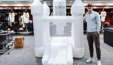 Paul Skenes rents a bounce house for Pirates' clubhouse to celebrate Konnor Griffin's 20th birthday
