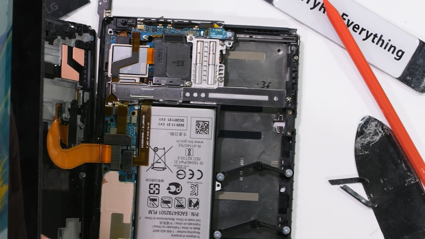 LG Rollable internal structure