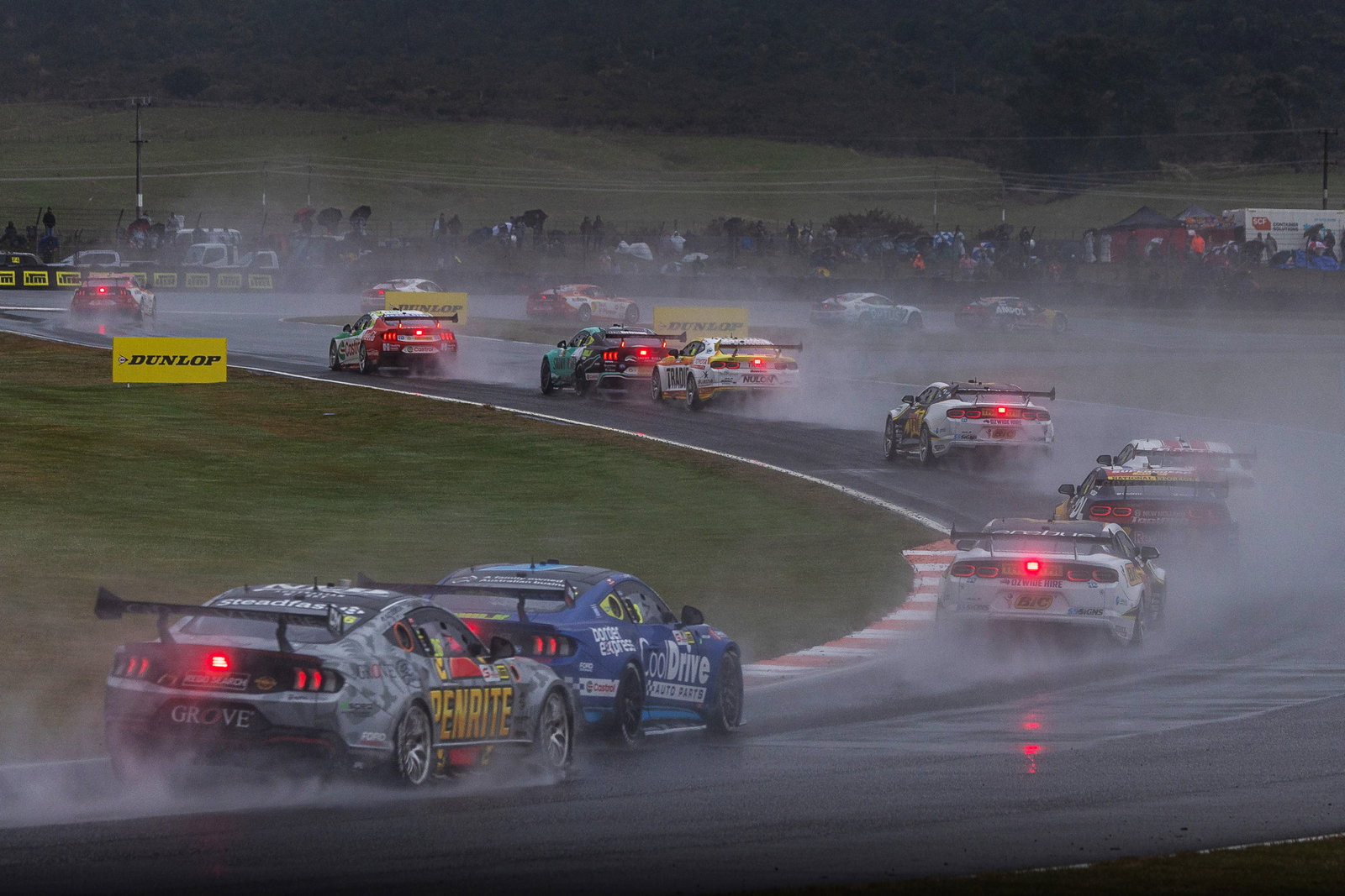 Supercars delivers Taupo schedule update amid cyclone threat