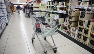 Market clashes with the government