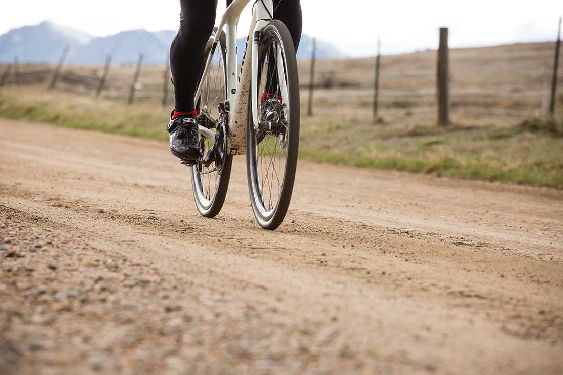 Gravel tire