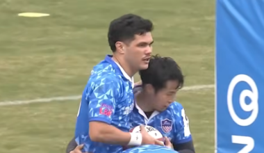 Wallaby Noah Lolesio scores hat-trick in JRLO masterclass