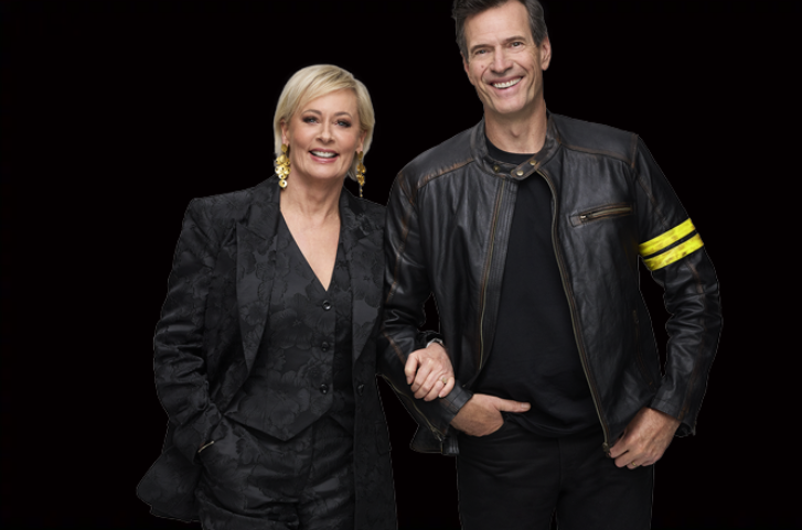 Warm welcome to Melbourne for Jonesy & Amanda as Gold 104.3 kicks survey goals