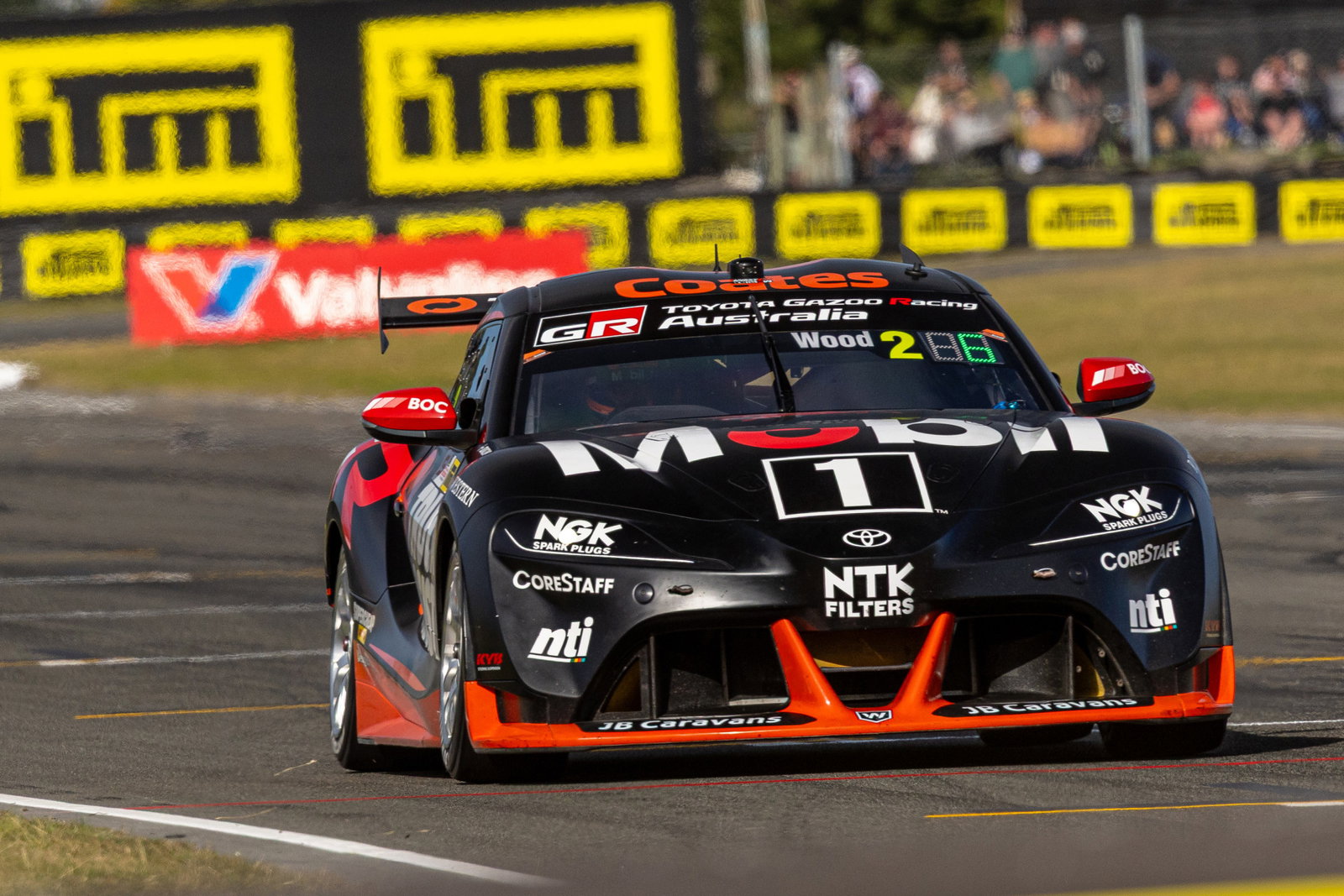 Wood leads Payne for all-Kiwi front row at Christchurch