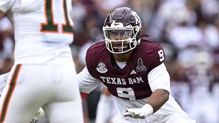 Cashius Howell Texas A&M Aggies defensive end Cashius Howell