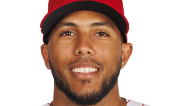 Phillies Re-Sign Pedro León To Minor League Deal