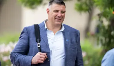 Why is Mike Vrabel at the NFL Draft? Explaining Patriots coach's counseling timeline and pending Day 3 absence image