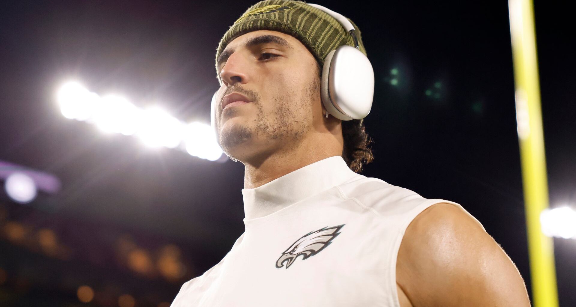 Former Eagles Star Jaelan Phillips' Contract Called 'NFL's Worst'