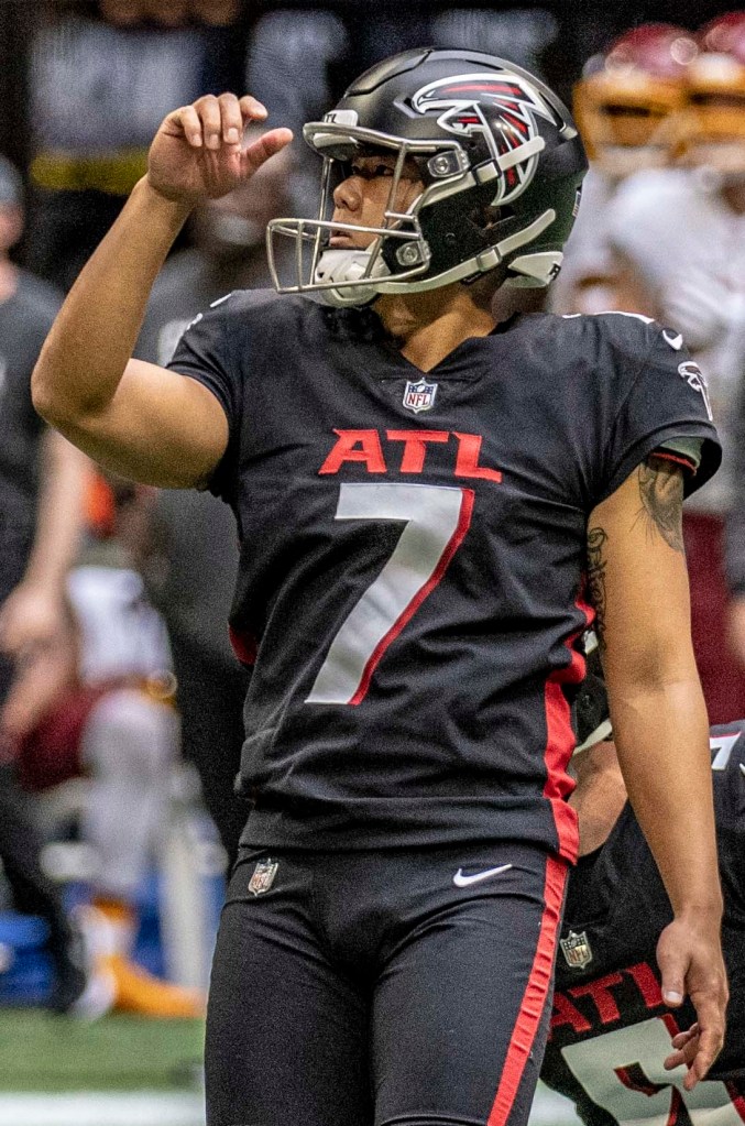 younghoe koo, giants, nfl, new york giants, nfl kicker, sports, athletes, sports stories, heroes, good luck, medical emergency, seizure, near death experience