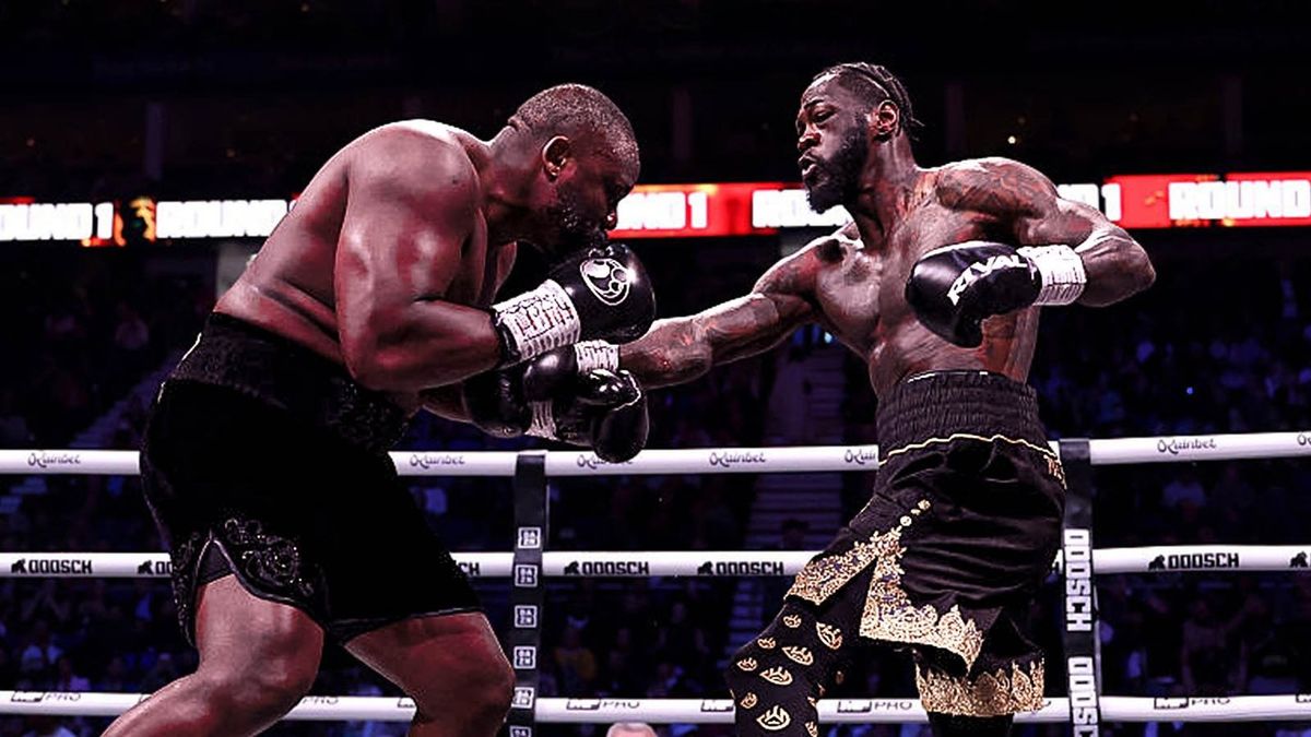 Deontay Wilder pauses fight to mouth five-word message to Derek Chisora in stunning moment
