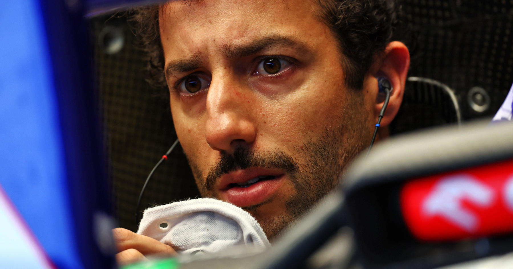Daniel Ricciardo issues emotional 'fairytale' advice in frank admission