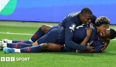 Paris St-Germain celebrate