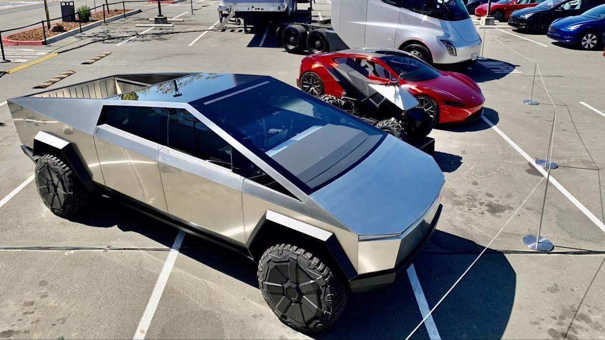 SpaceX Was Buying Cybertrucks in Bulk. Tesla Didn’t Tell Anyone.
