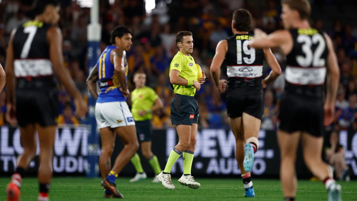 AFL live scores: West Coast Eagles look to end losing streak with road clash against St Kilda