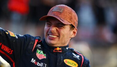 AUSTIN, TEXAS - OCTOBER 19: Race winner Max Verstappen of the Netherlands and Oracle Red Bull Racing celebrates victory with his team during the F1 Grand Prix of United States at Circuit of The Americas on October 19, 2025 in Austin, Texas. Clive Mason/Getty Images/AFP (Photo by CLIVE MASON / GETTY IMAGES NORTH AMERICA / Getty Images via AFP)