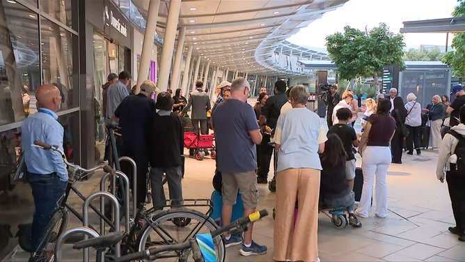 Police have locked down part of Terminal 1 Perth International Airport PICTURE: 7NEWS Picture: 7NEWS