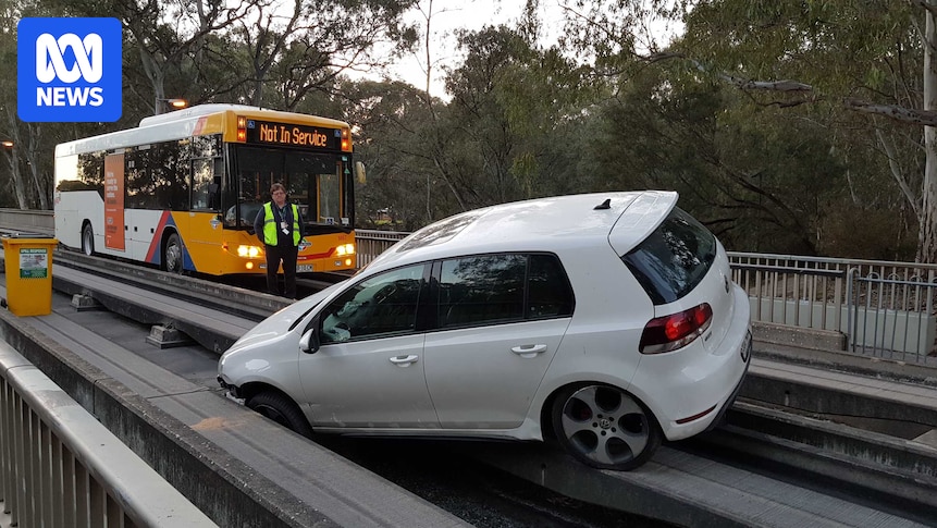 Adelaide marks one whole year since a car has crashed on the O-Bahn busway track