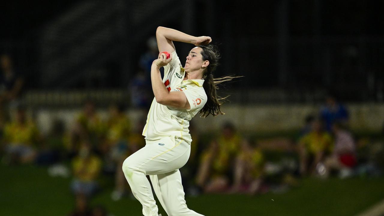 Lucy Hamilton and Chloe Ainsworth deals, Cricket Australia announces contracted players, news, analysis