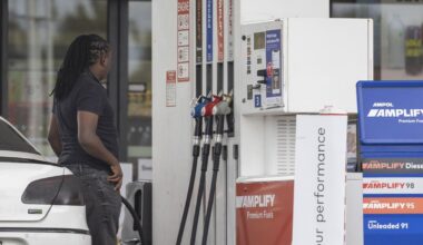 Perth fuel prices: FuelWatch issues alert to motorists to fill up on before prices spike again