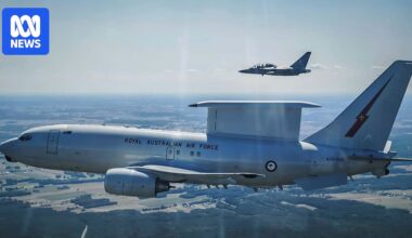 ADF chief says surveillance data not contributing to war effort but warship could if asked