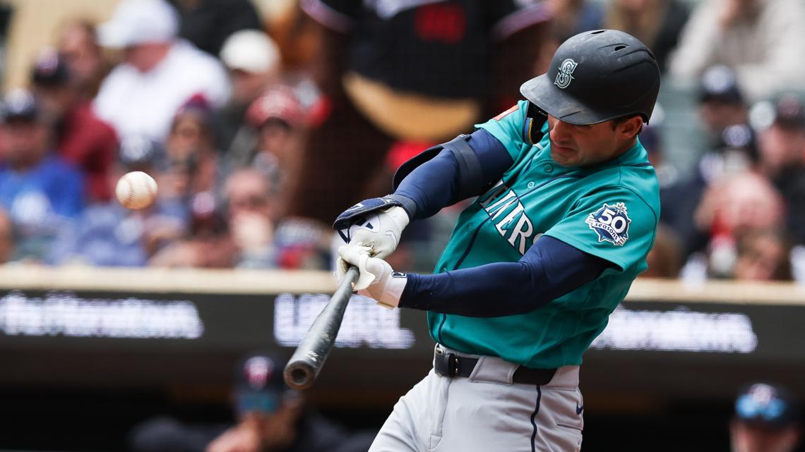 Cole Young has 3 late RBIs to help the Mariners rally past the Twins 5-3 and win the series