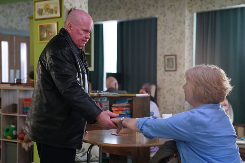 Julie Bates, Phil Mitchell, EastEnders julie bates, phil mitchell, eastenders