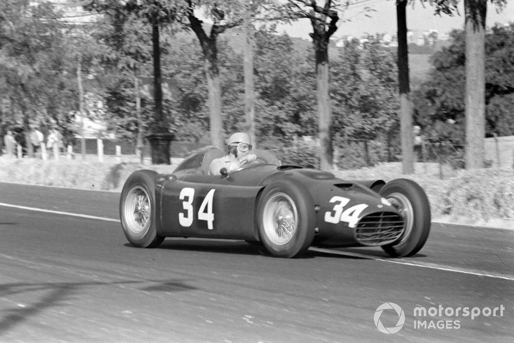 Lancia D50's might have given Ascari a car capable of fighting for the title - if it had been ready in time